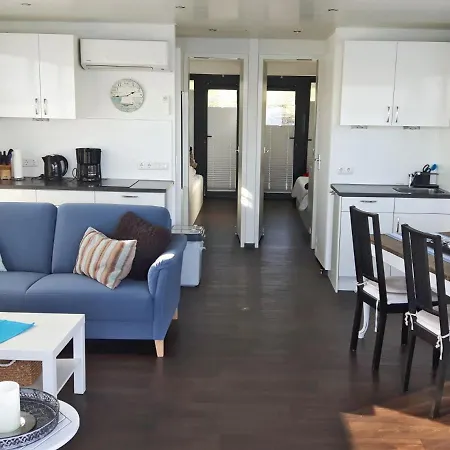 Prázdninový dům Floating 44 In - Boot 7 *