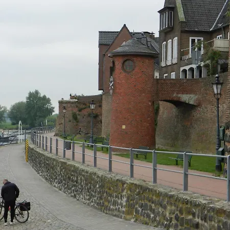 Prázdninový dům Floating 44 In - Boot 7 *