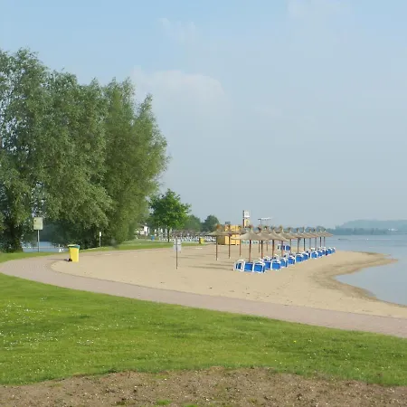 Floating 44 In - Boot 7 *