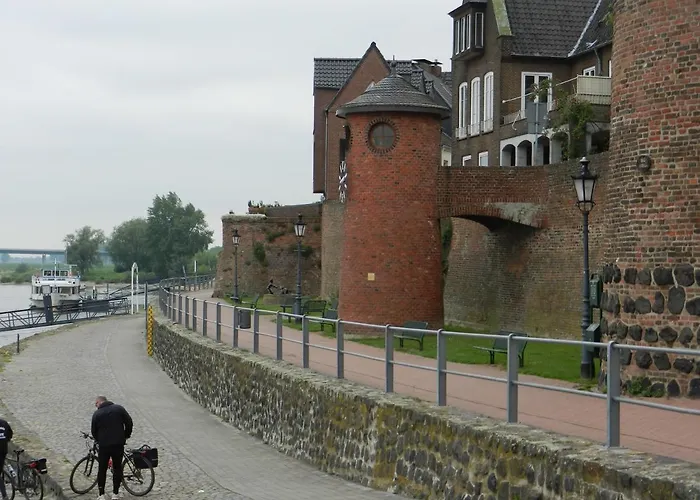 Nyaraló Floating 44 In - Boot 7 *