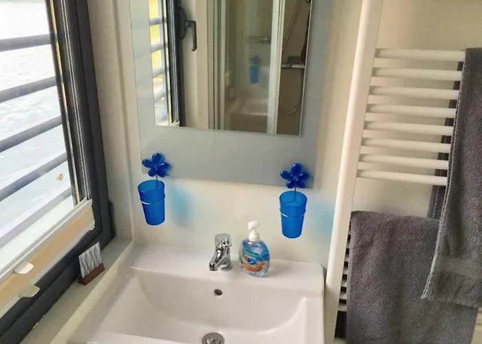 Floating 44 In - Boot 7 Xanten