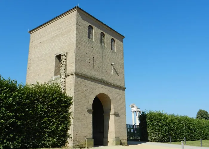 Floating 44 In - Boot 7 *